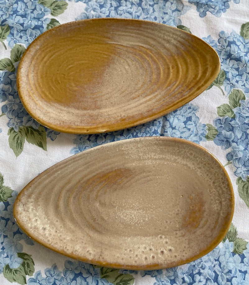 Glazed Gold Oval Ceramic Platter (Set of 1)