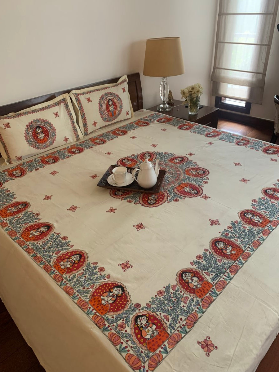 Off White Handpainted Moorti Motif Bedcover with Pillow Covers