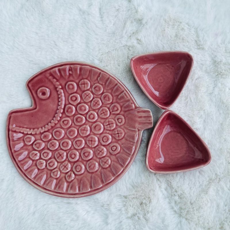 Fish Snack Plate with Dip Bowls