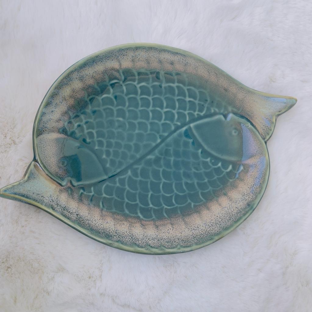 Double Fish Snack Plate