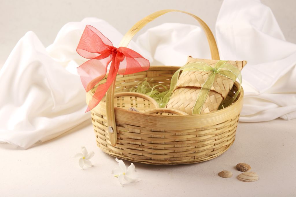 Bamboo Handmade Fruit/Vegetable /Gift Basket With Handle
