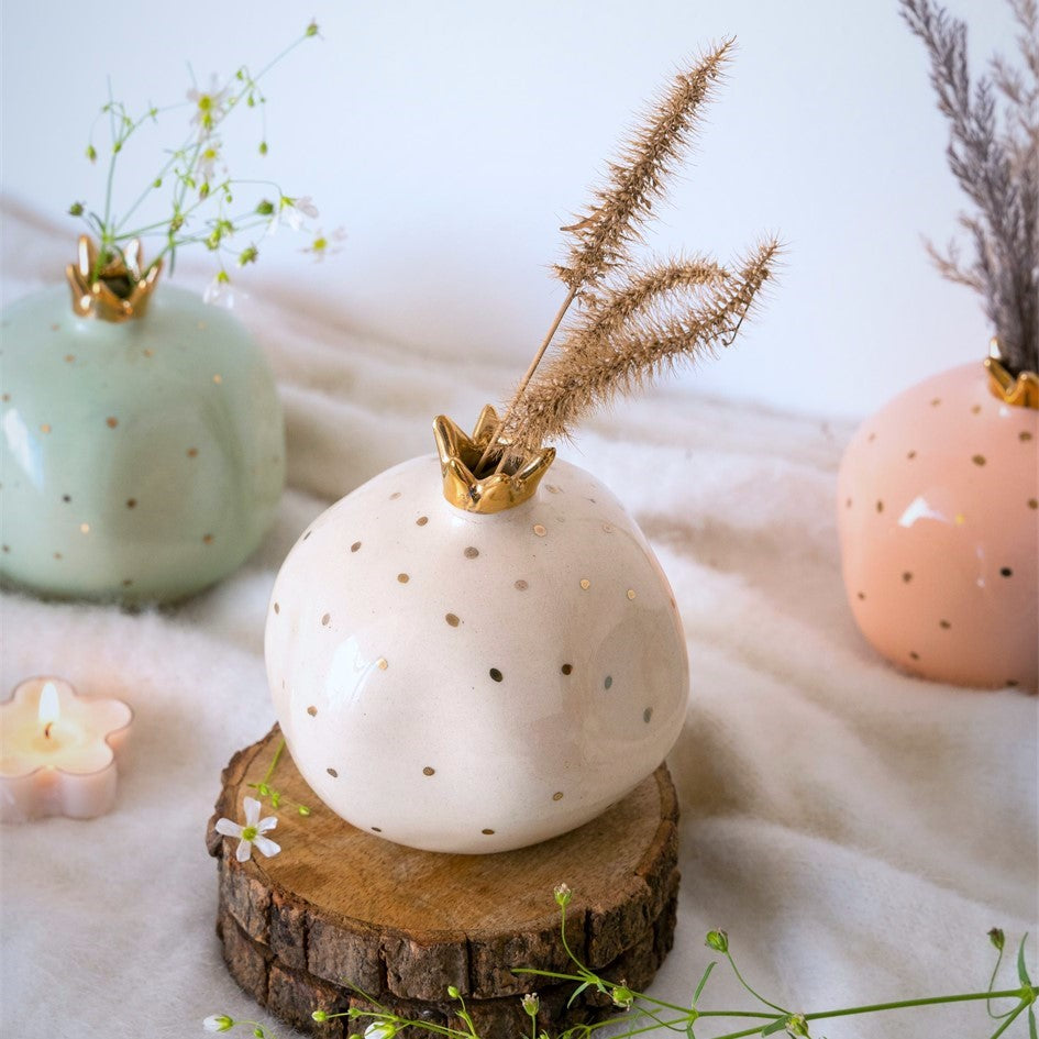 Pomegranate Showpiece with Gold Plated Crown