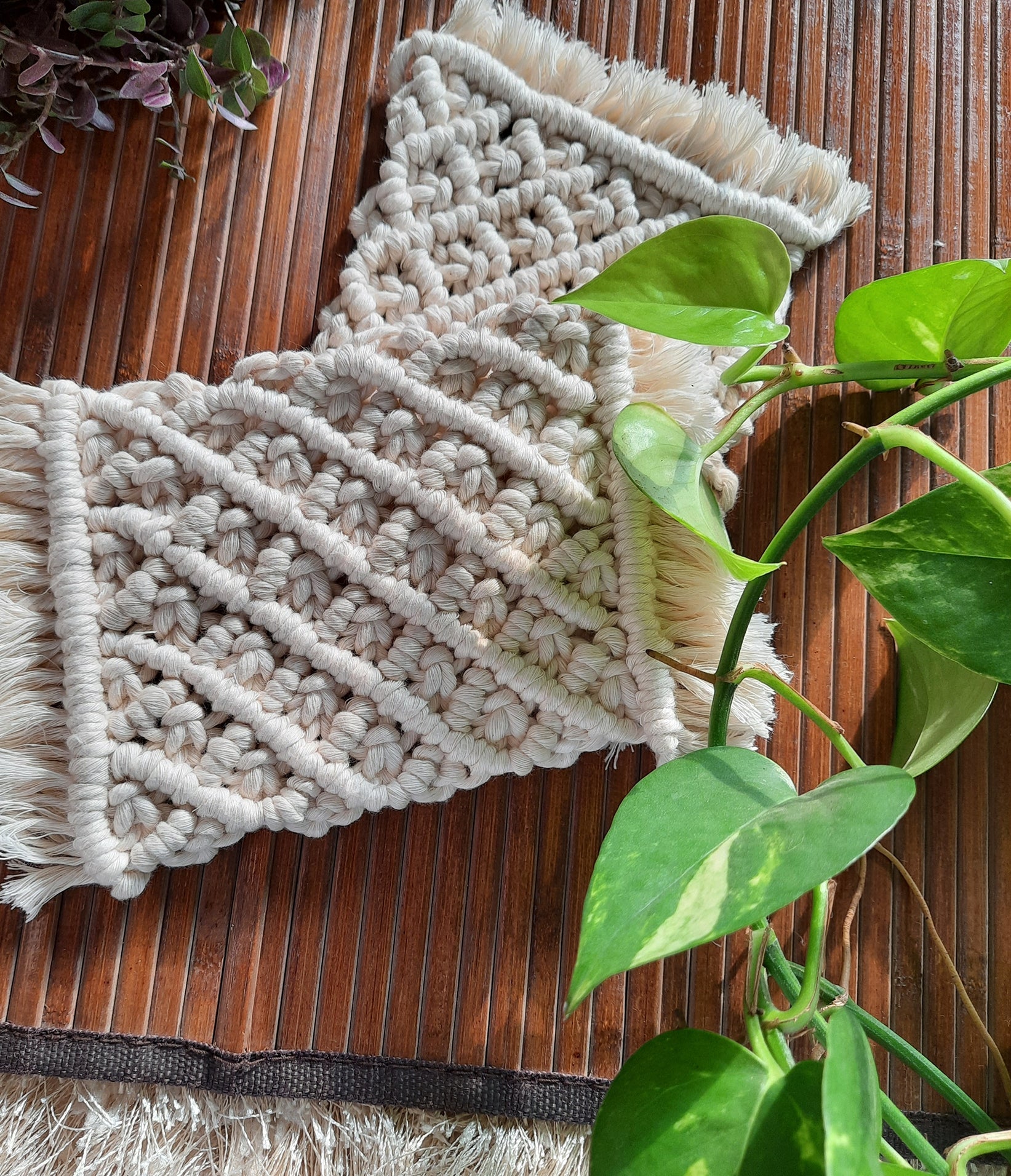 Off White Hand-knotted Macrame Coasters (Set of 2)