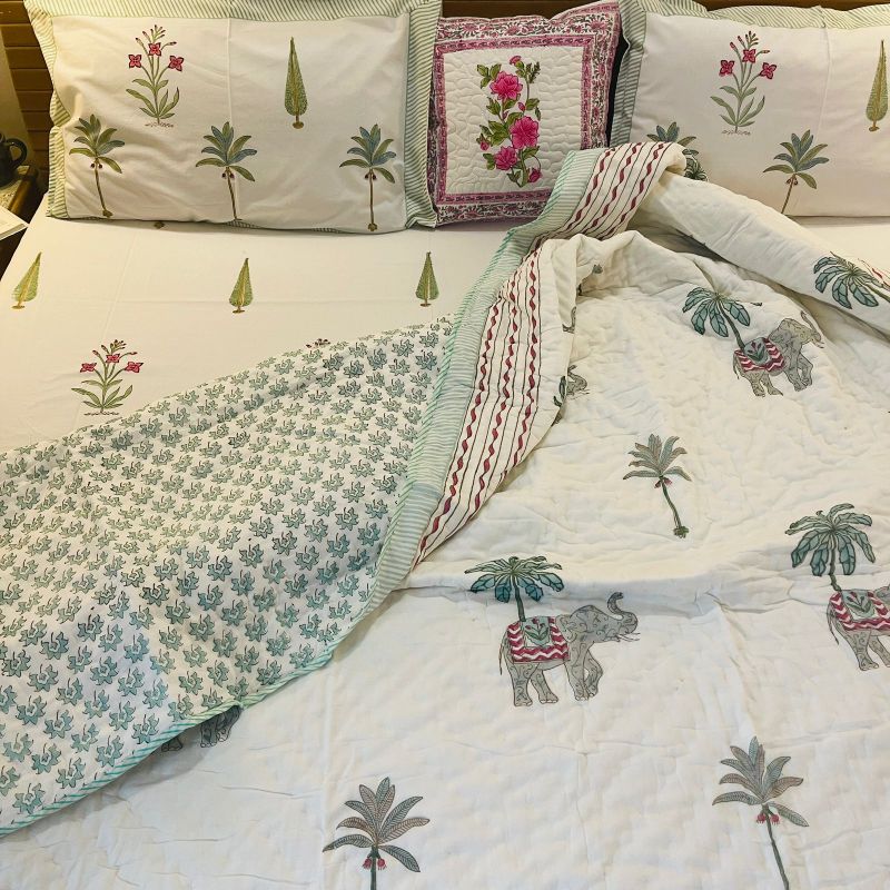 Palm Tree Printed Cotton Quilt