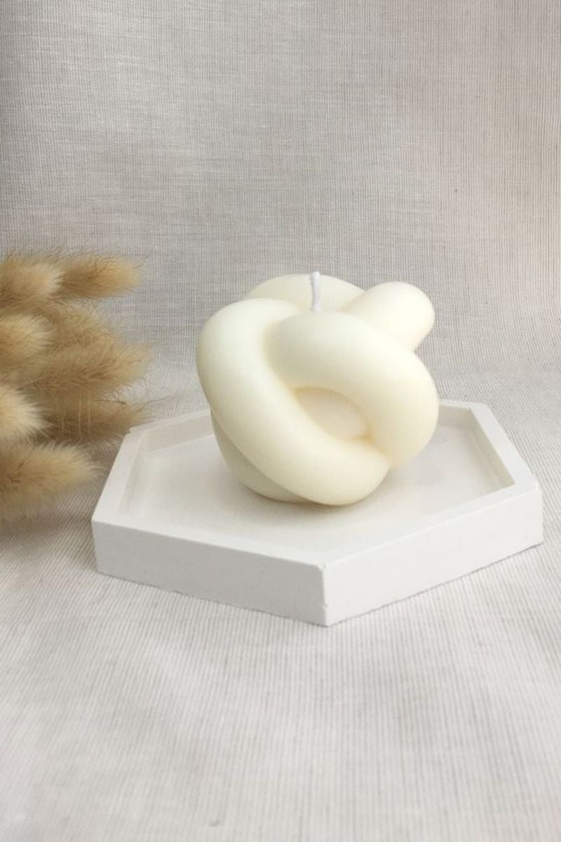 White Knotty Tales Candle