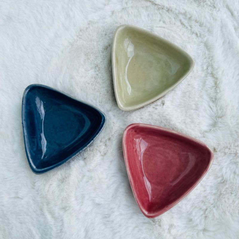 Triangular Dip Bowl Set