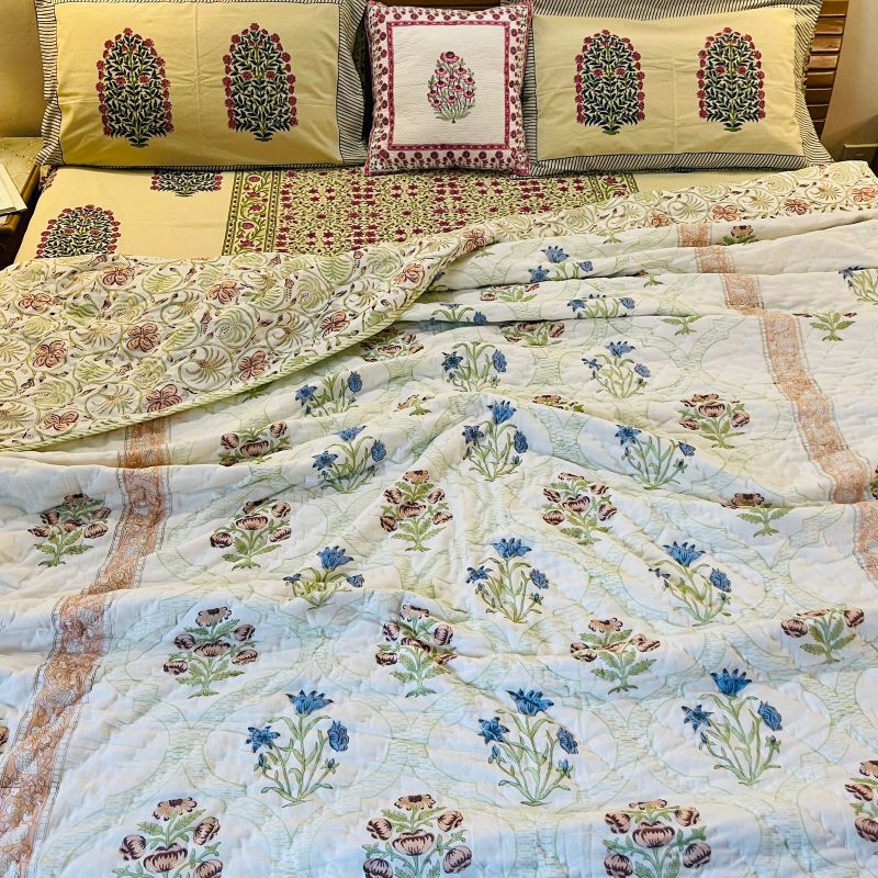 Floral Mughal Print Cotton Quilt