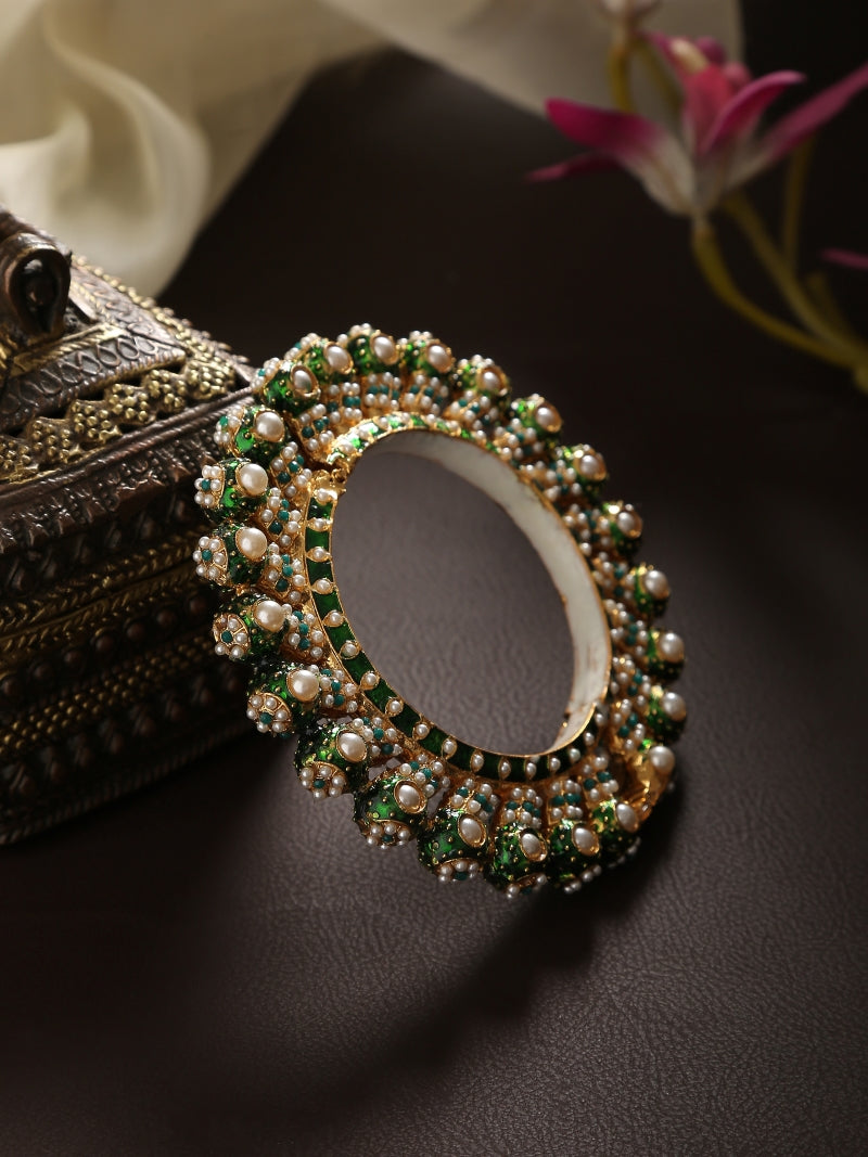 Green Rajwada Bangle with Pearls