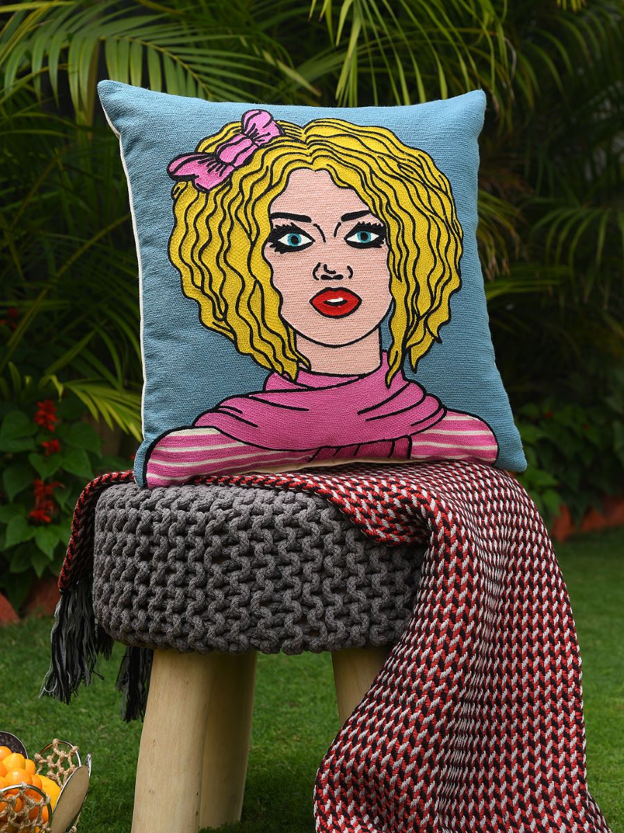 Retro Vintage Pop Art Girl With Curls Cushion Cover