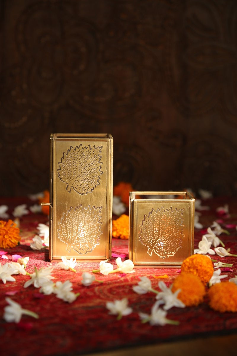 Antique Gold And Glass Leaf Design Candle Holders (Set Of 2)