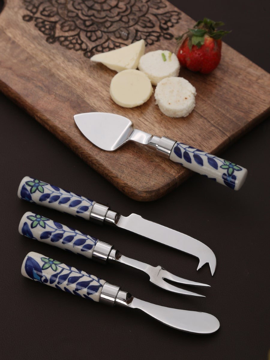 Hand Painted White & Blue Cheese Knives - Flower Design (Set Of 4)