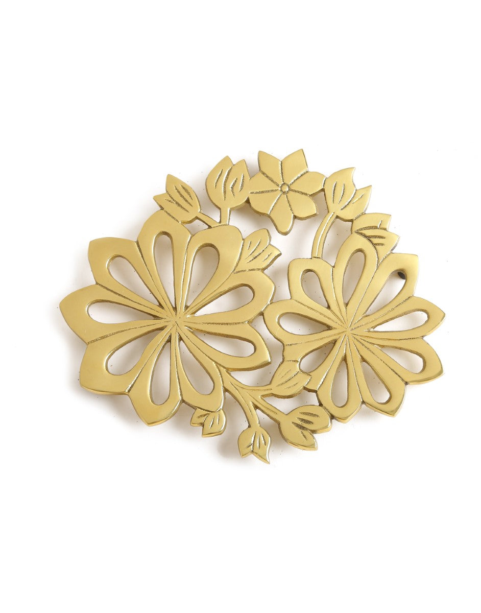 Flower Design Trivet In Matt Gold Finish
