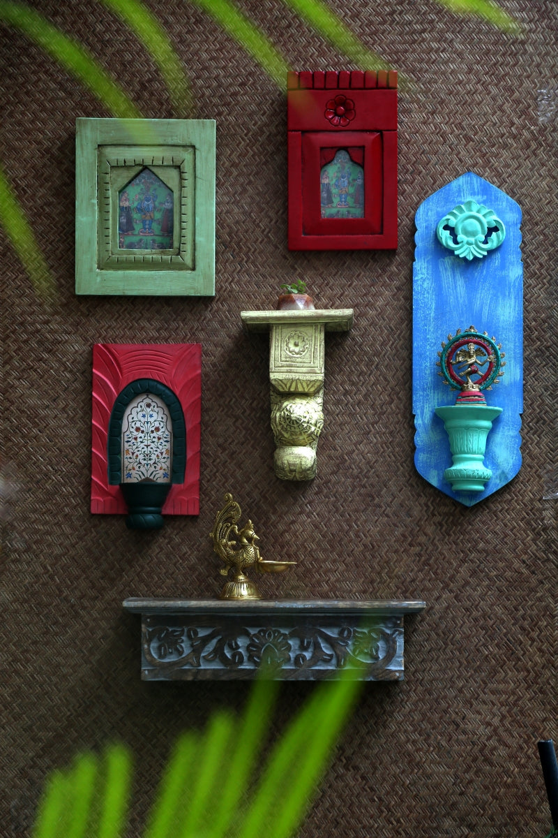 Wall Frame in Light Green Antique Finish