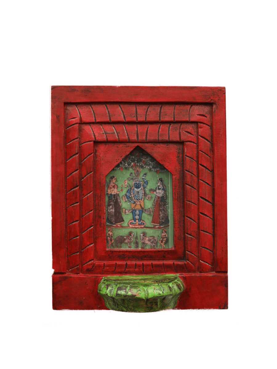 Antique Red Wall Décor