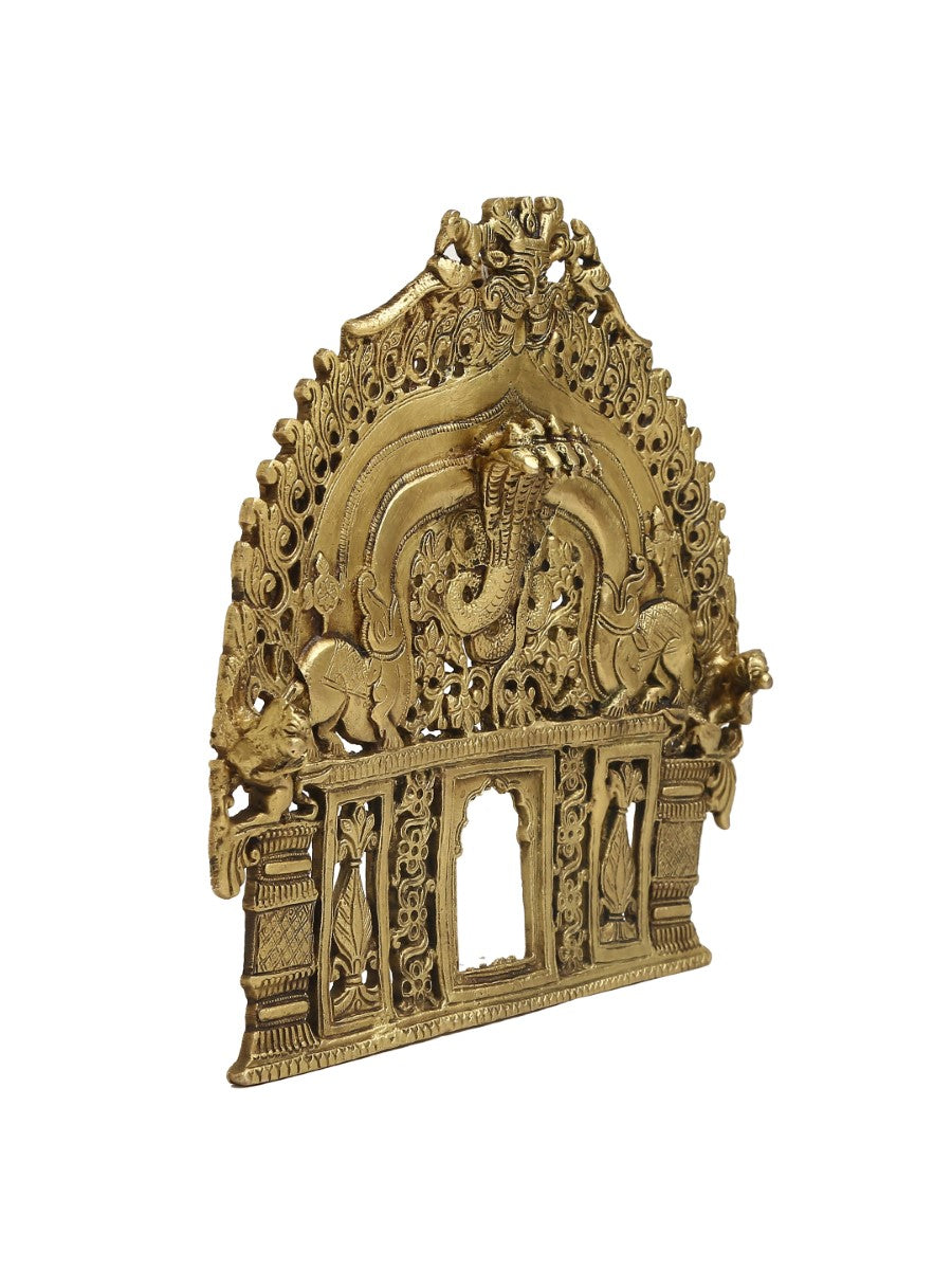 Bhujang Design Prabhavali In Brass