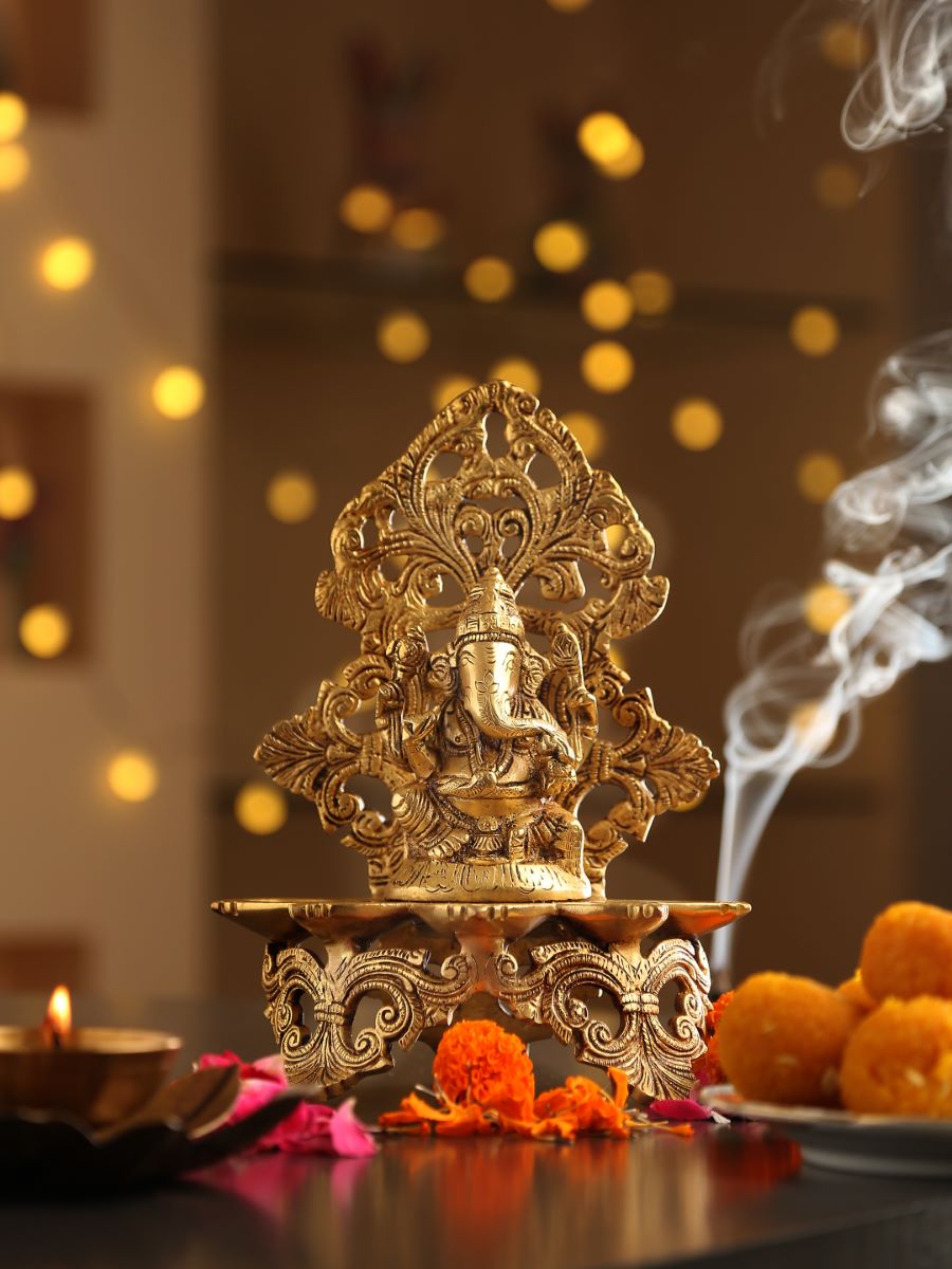 Brass Ganesha Lamp With Base