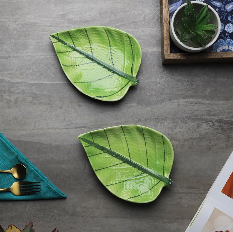 Ceramic Betel Leaf Shaped Serving Platters (Set of 2)