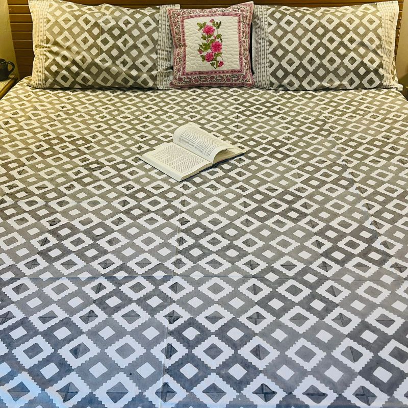 Grey Geometrical Print Premium Cotton Bedsheet with Pillow Covers