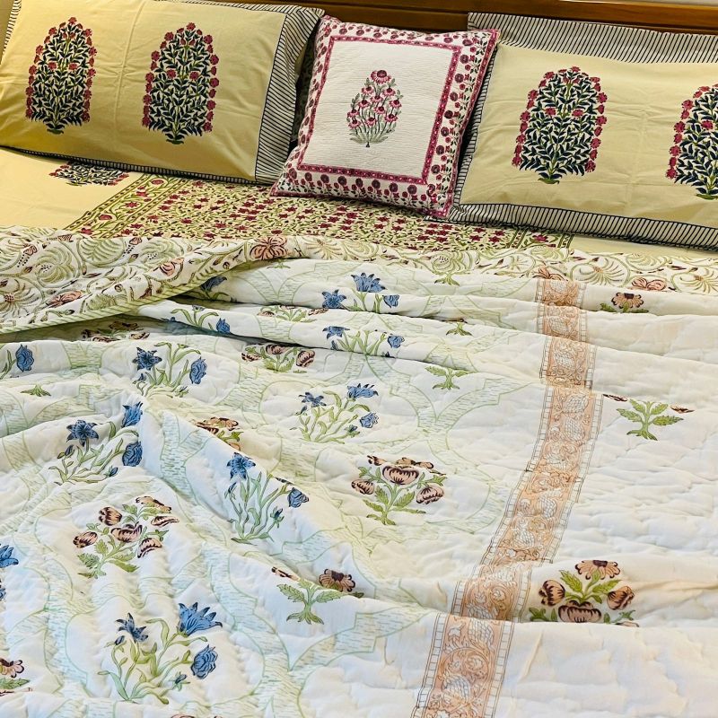 Floral Mughal Print Cotton Quilt