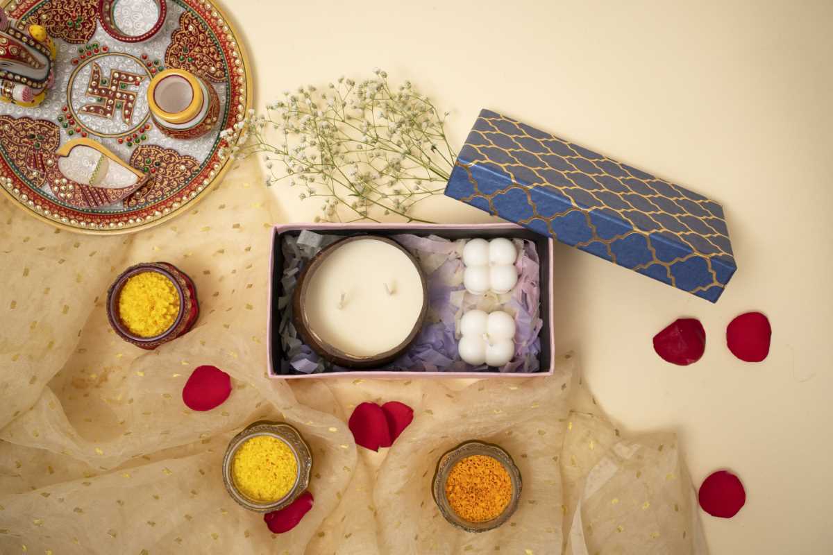 100% Handcrafted Diwali Hamper | Coconut Shell Candle & Bubble Candles