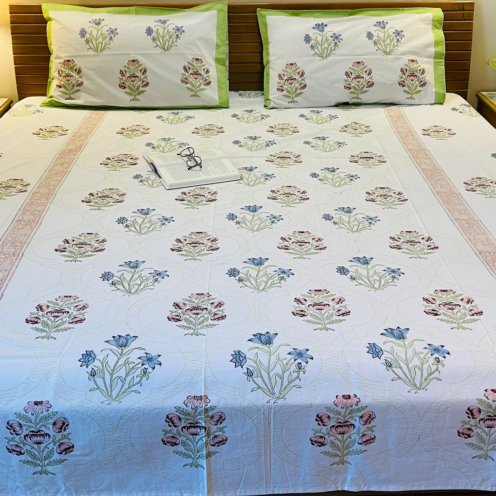 Mughal Floral Premium Cotton (Queen Size) Bedsheet Set