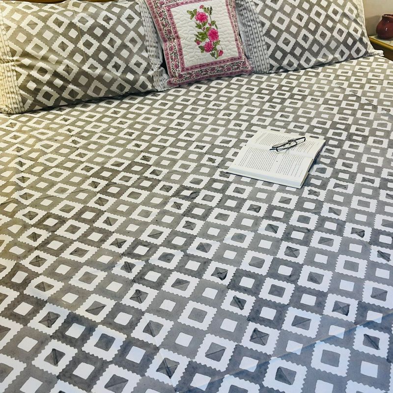 Grey Geometrical Print Premium Cotton Bedsheet with Pillow Covers