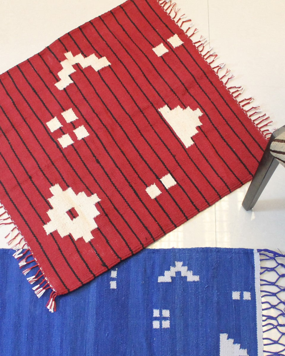 Handmade Red Square Mat