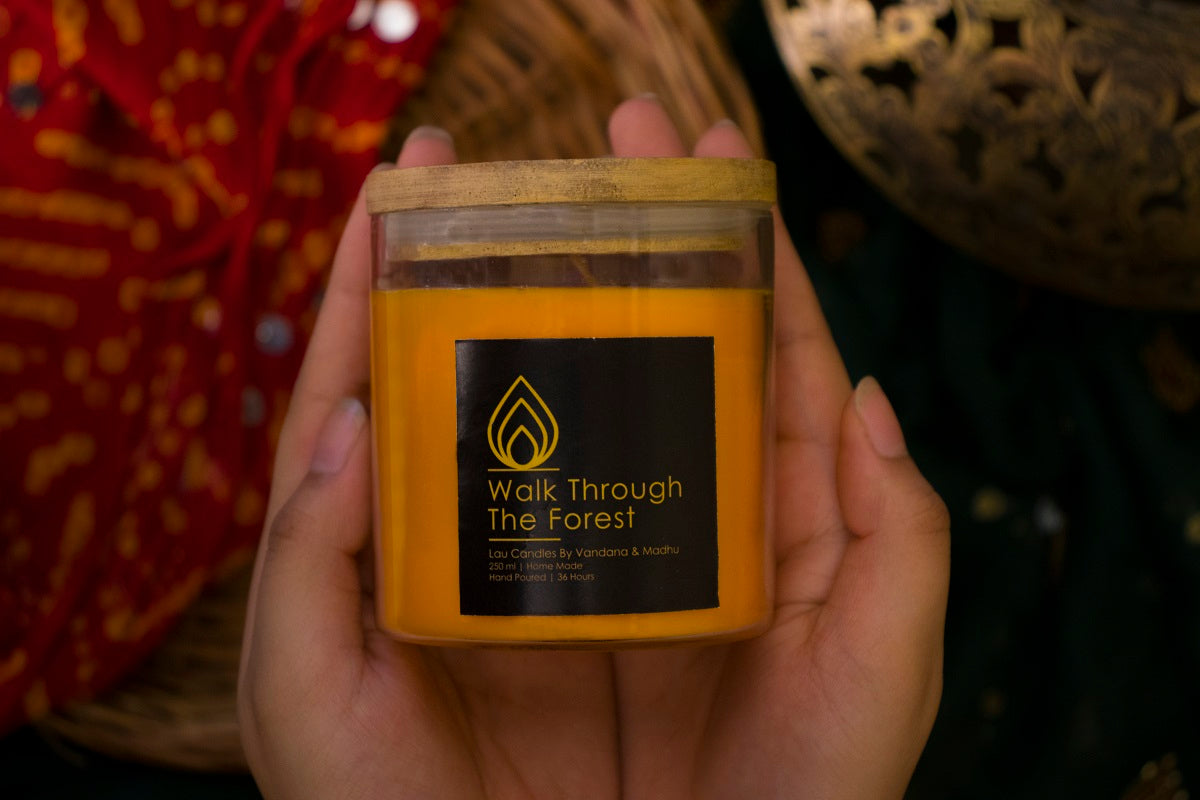 The Delicate Collection Candle (with wooden lid)