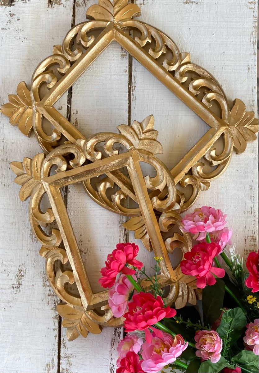 Bright Golden Rectangular Wall Frame (Set of 2/4)