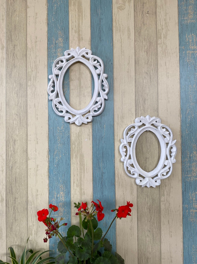 Dreamy White Oval Wall Frame Set