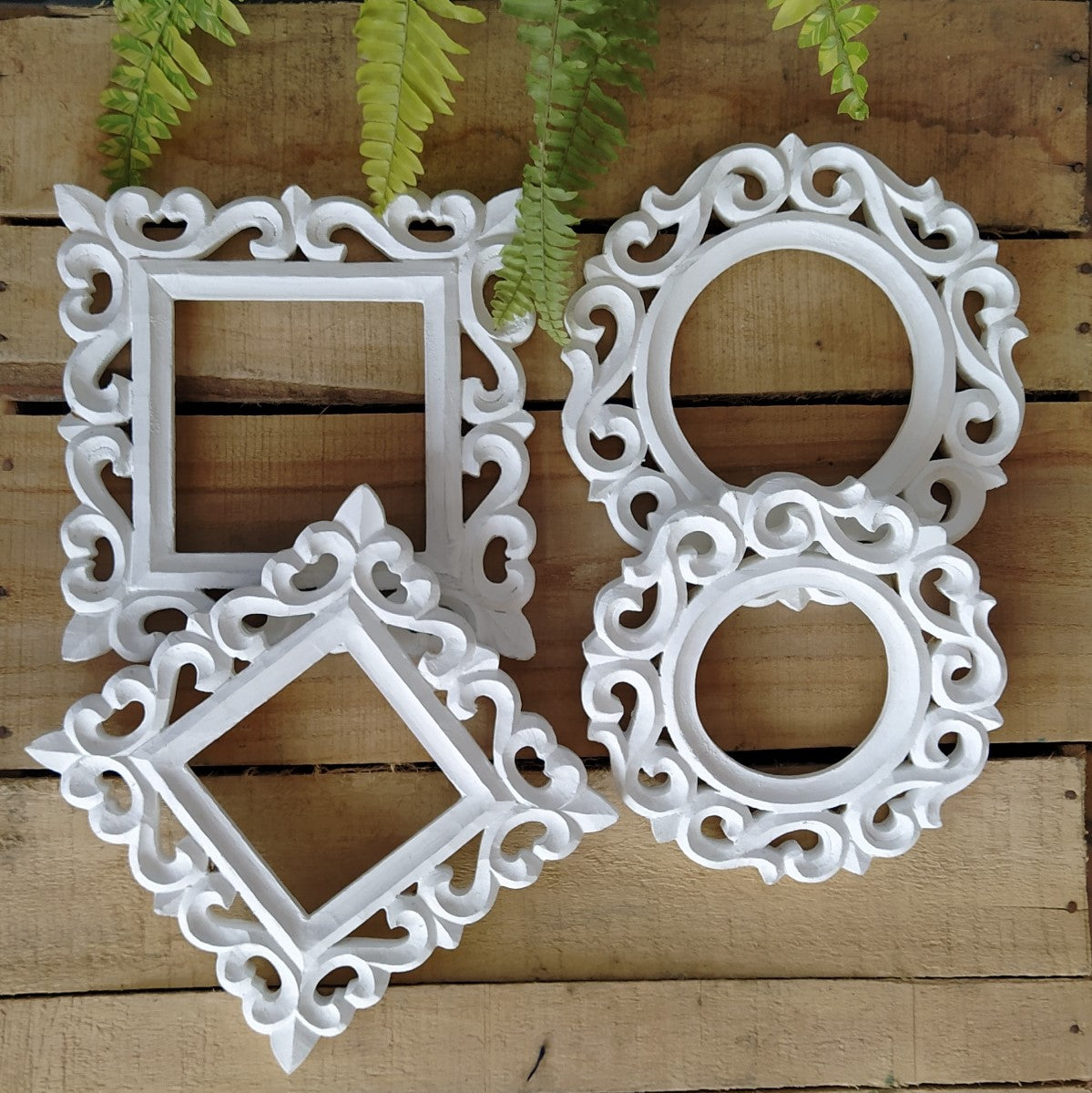 White Wall Decorative Frames (Set of 4)