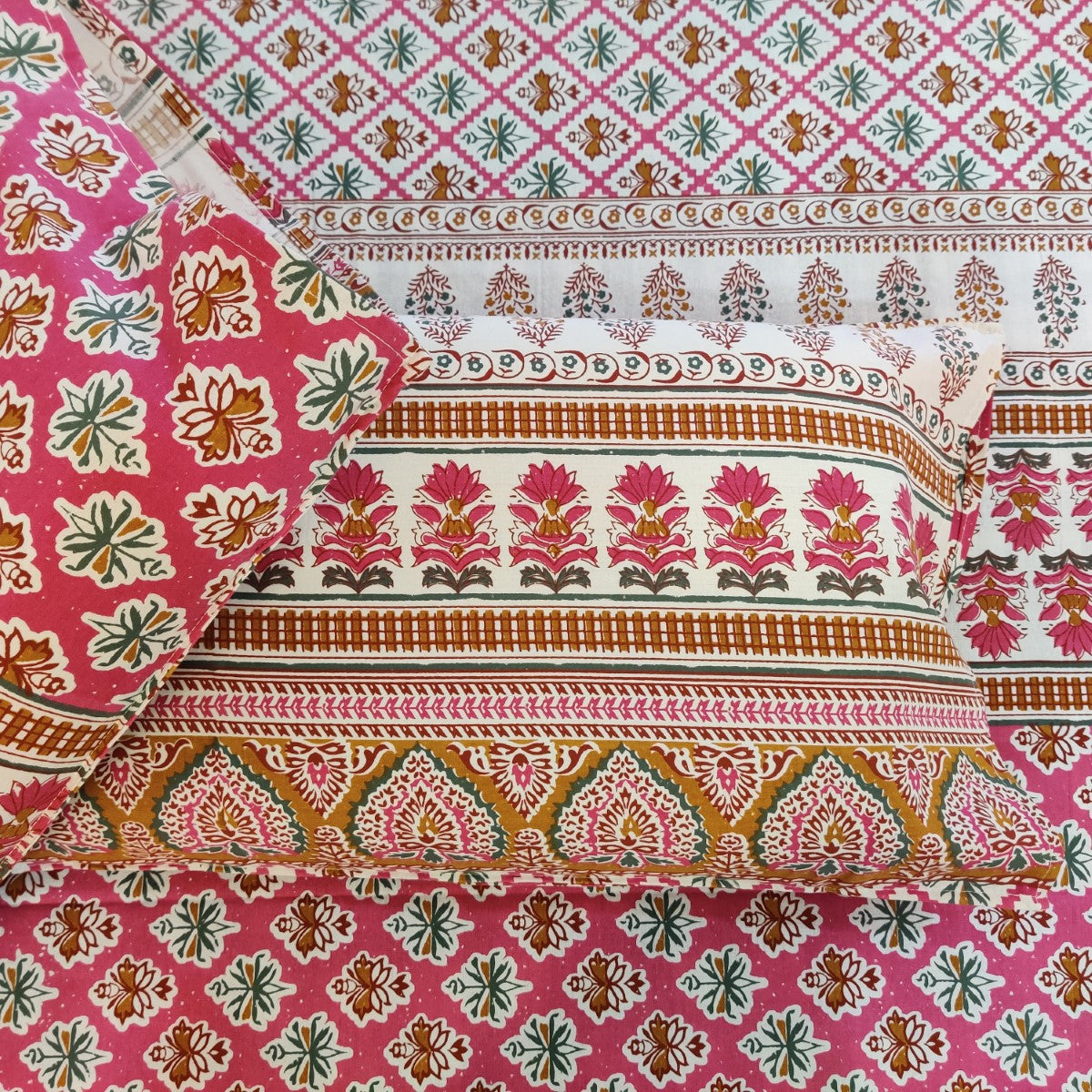 Pink Jaal Handblock Printed Cotton Bedsheet With Pillow Covers