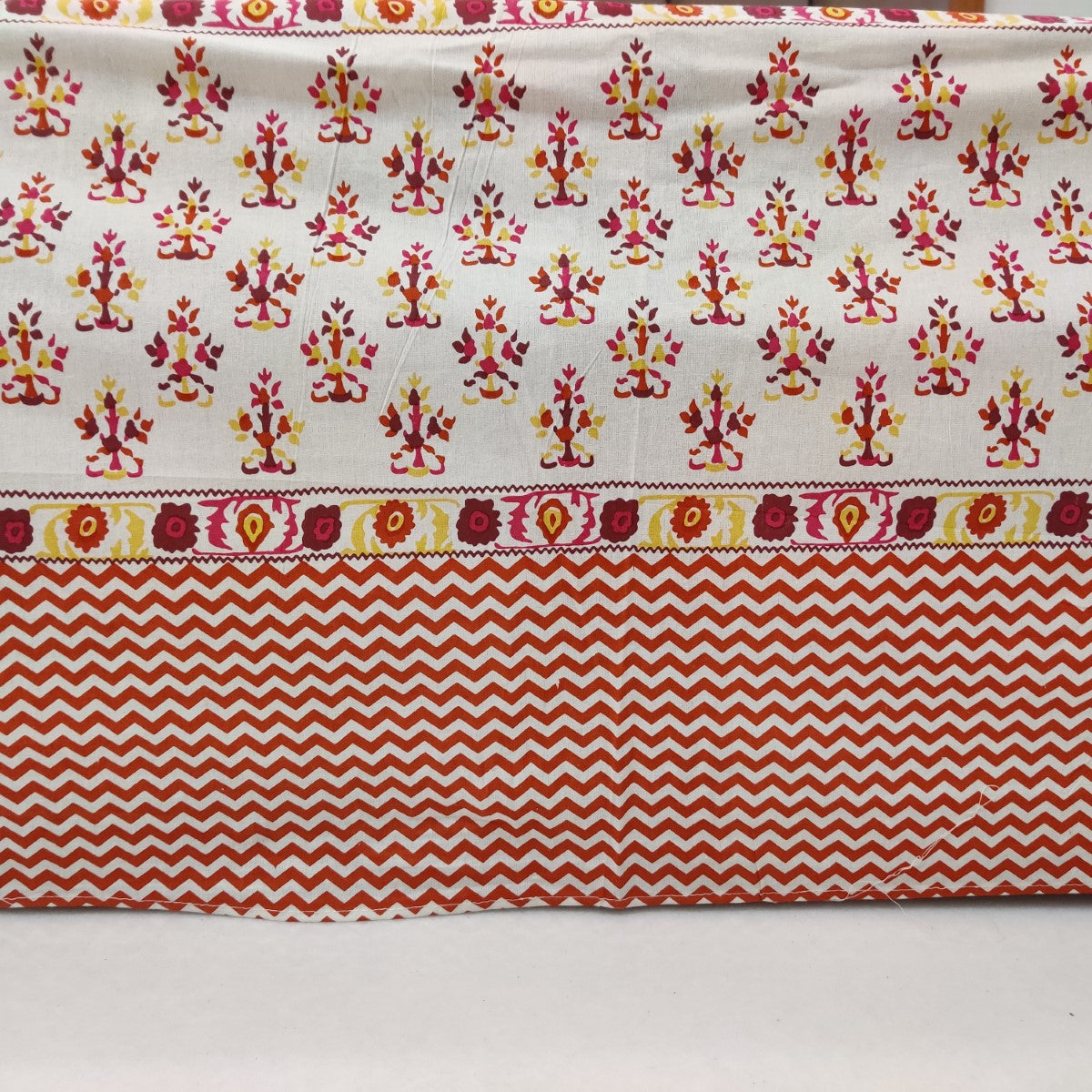 Floral Handblock Printed Cotton Bedsheet With Pillow Covers