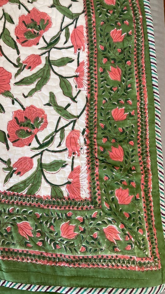 Pink Lily Under Bright Sun Reversible Quilted Bedcovers With Pillow Covers
