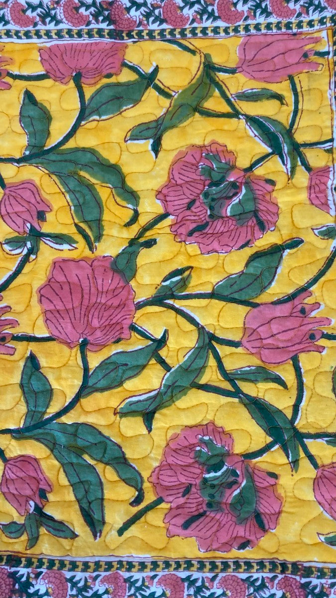 Pink Lily Under Bright Sun Reversible Quilted Bedcovers With Pillow Covers