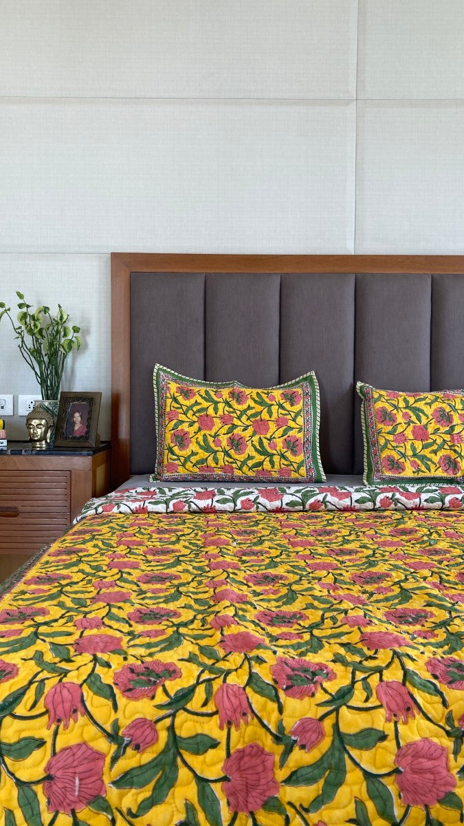 Pink Lily Under Bright Sun Reversible Quilted Bedcovers With Pillow Covers