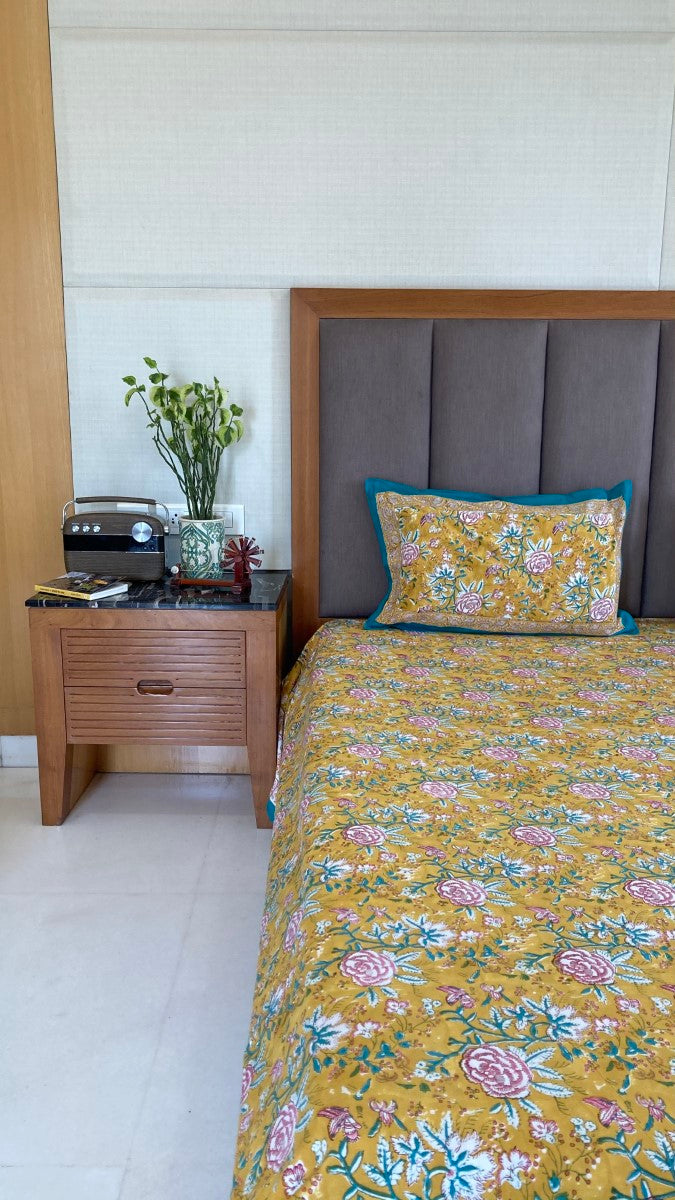 Summer Paradise Handblock Printed Cotton Bedsheet With Pillow Covers