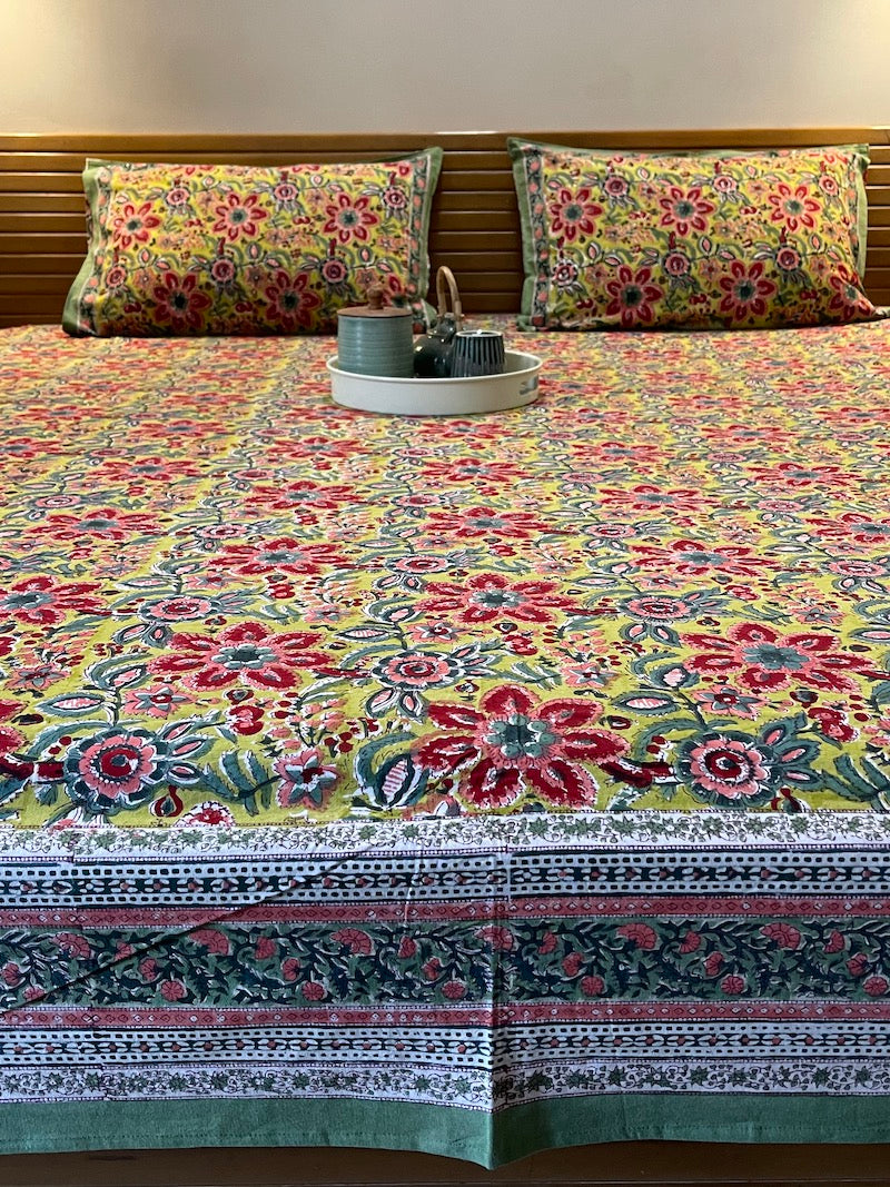 Green & Red Floral Pattern Bedsheet with Pillow Covers