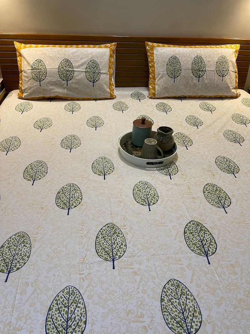Green Leafy Handblock Pattern Bedsheet (Queen Size)