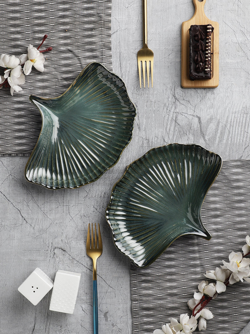 Peacock Exotic Glazed Leaf Ceramic Platters (Set of 2)