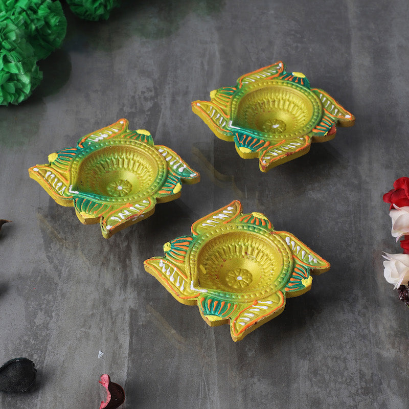 Hand Painted Terracotta Clay Diya for Diwali (Set of 3)