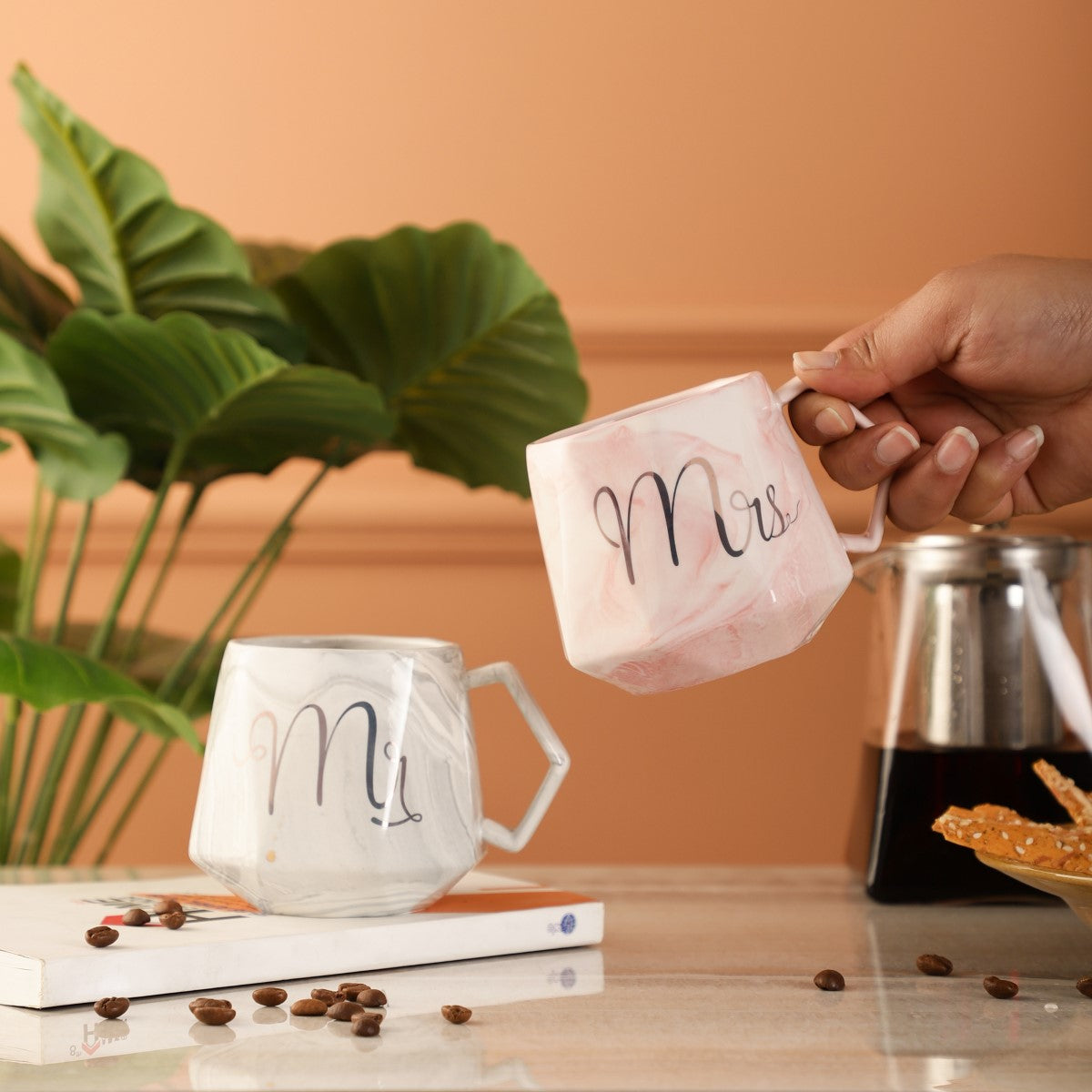 Marble Mr & Mrs Couple Mugs (Set of 2)