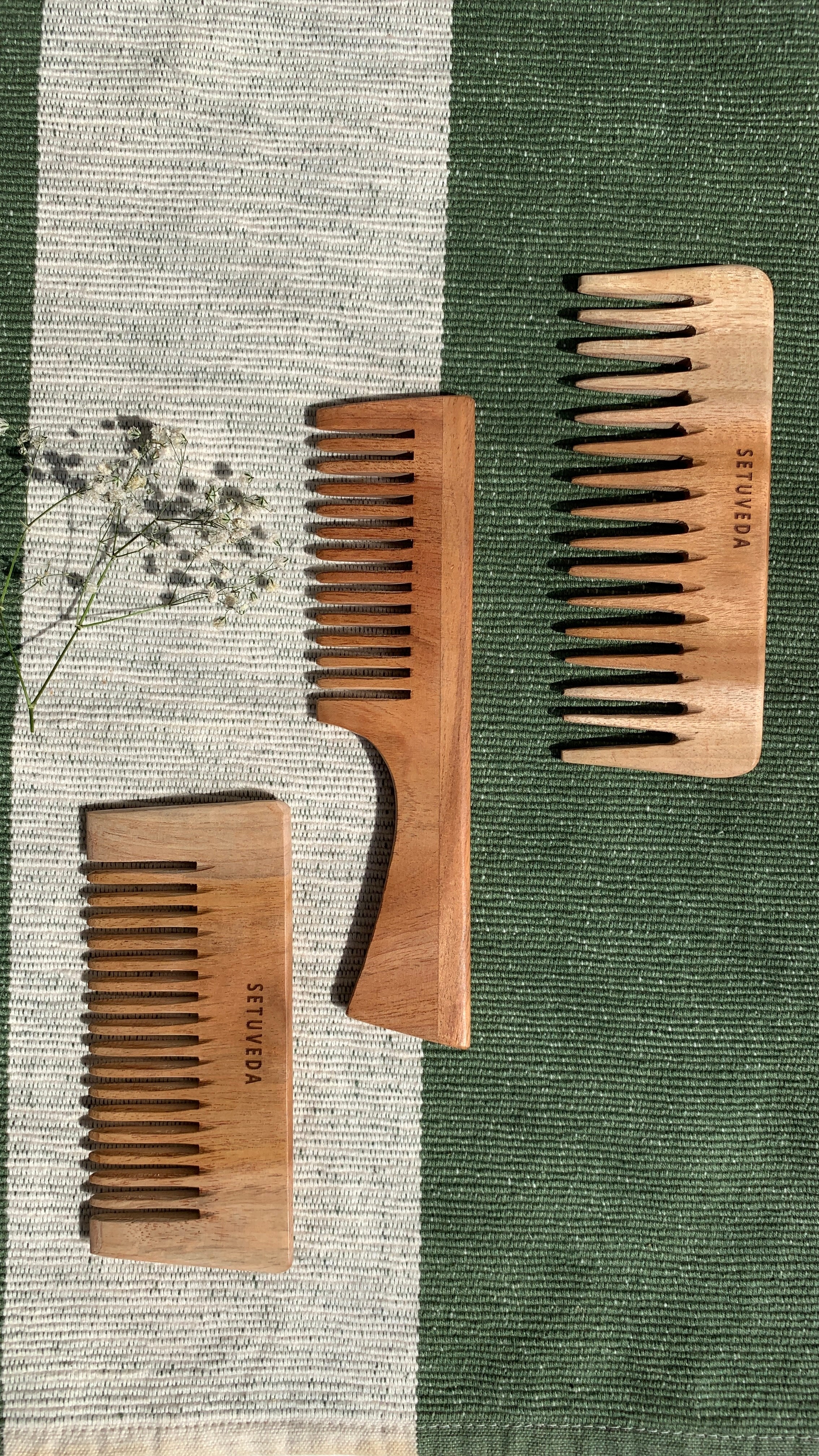 Anti-hairfall & Anti-dandruff Neem Wood Combs (Set of 3)