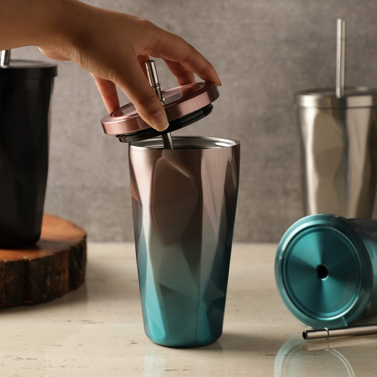 Diamond Cut Stainless Steel Tumbler with Straw