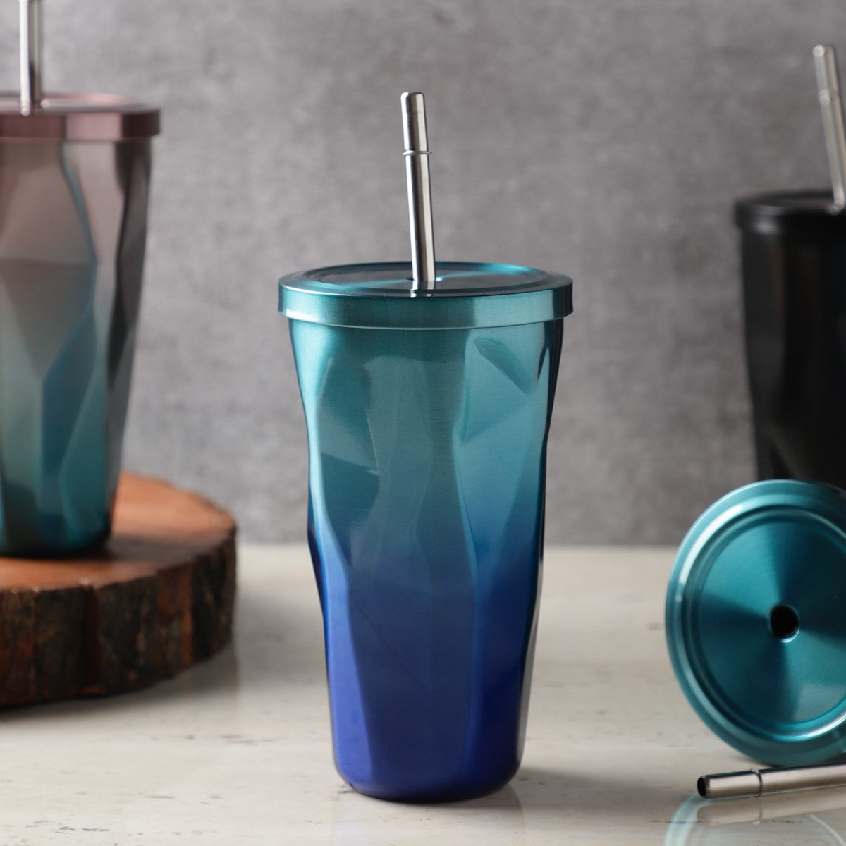 Diamond Cut Stainless Steel Tumbler with Straw