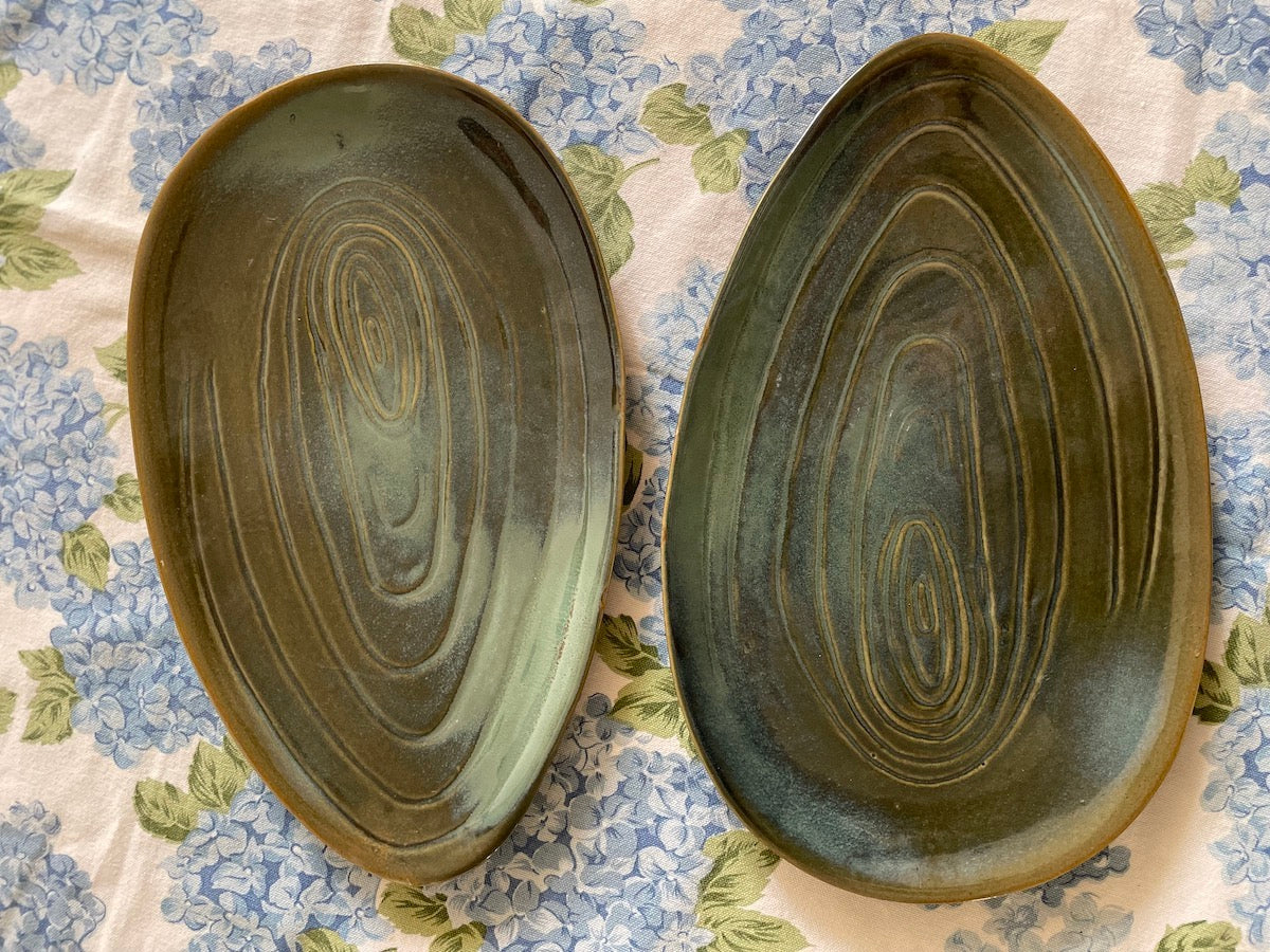 Green Oval Ceramic Large Platter (Set of 1)