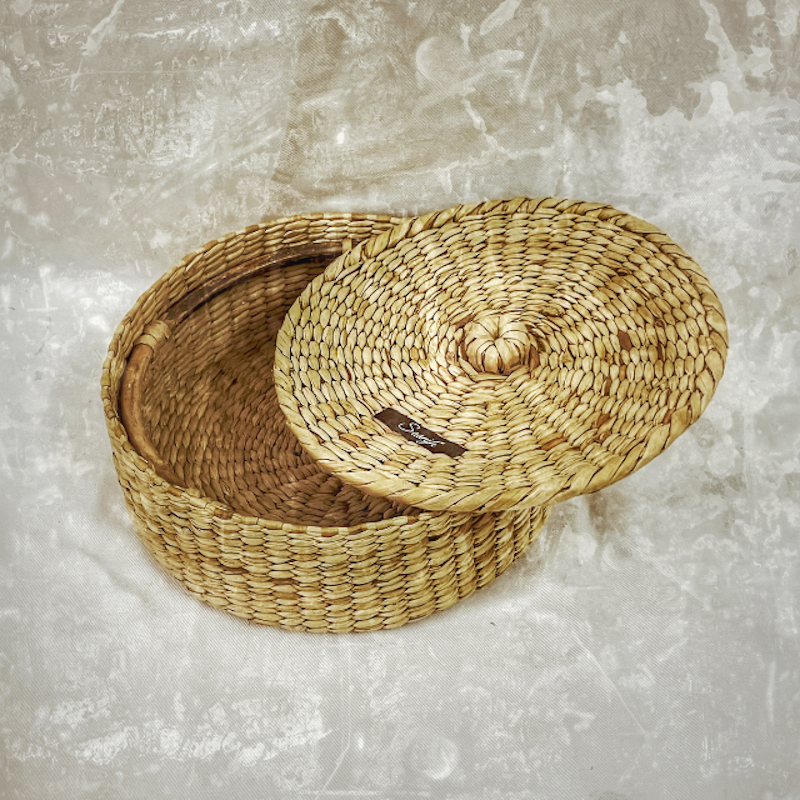 Handwoven Kauna Roti Basket with Lid
