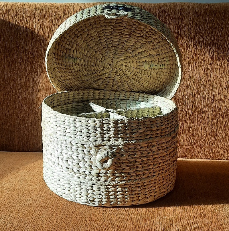 Handwoven Kauna Partitioned Circular Vanity Case | Jewellery Storage | 4 Partitions