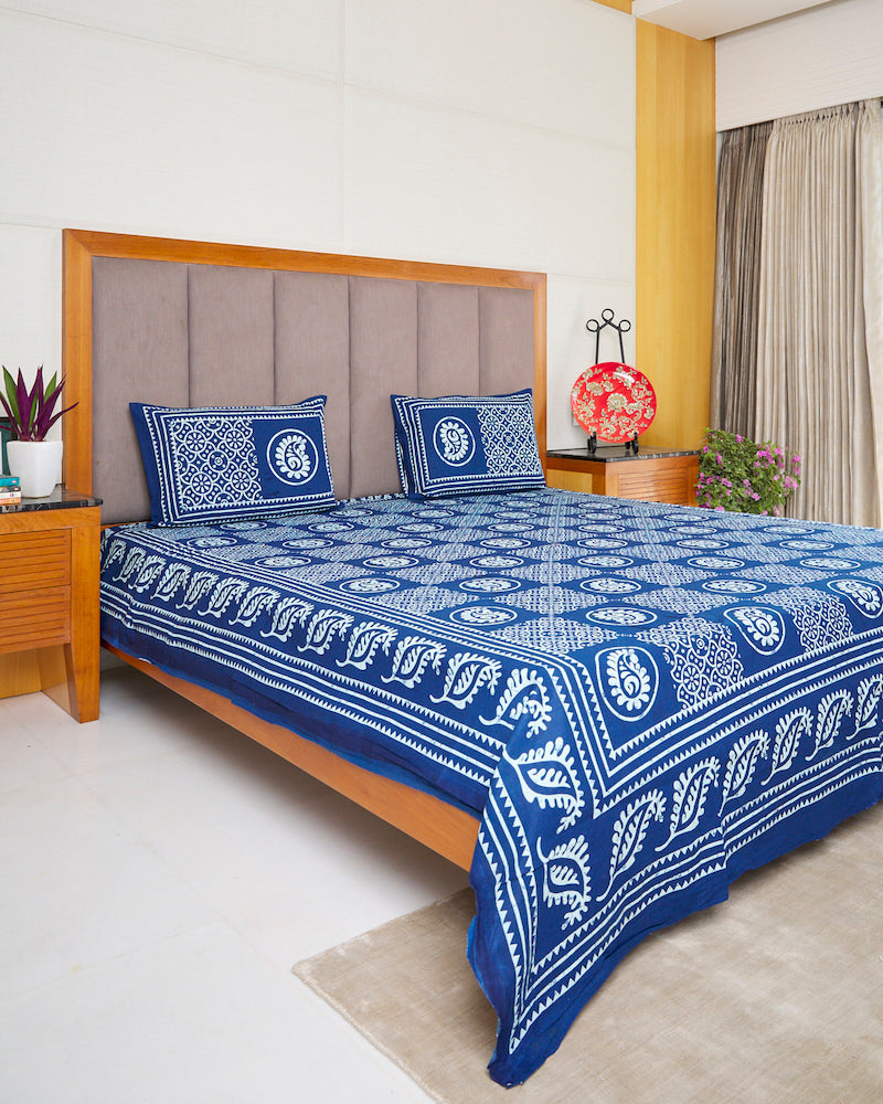 Handblock Print Dark Blue Queen Bedsheet with Pillow Covers (90" X 108")