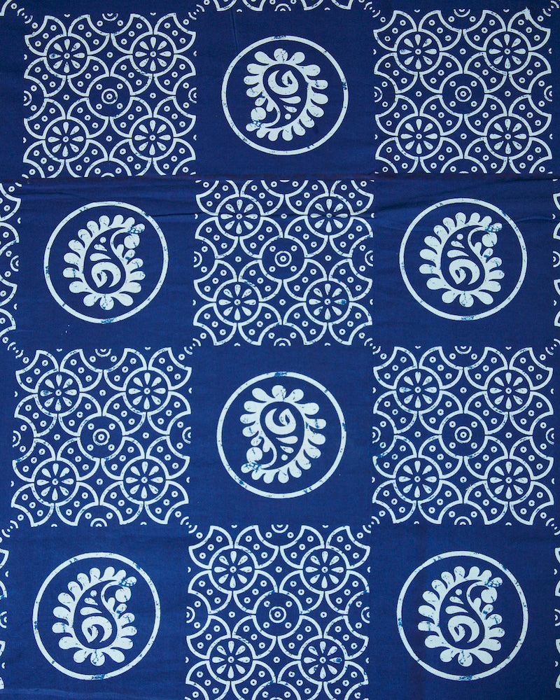 Handblock Print Dark Blue Queen Bedsheet with Pillow Covers (90" X 108")
